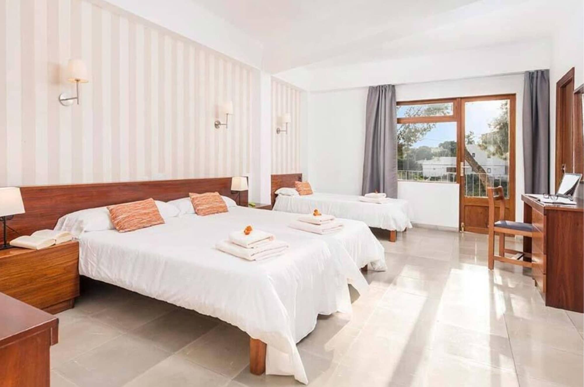 Hotel Hotel Santanyi Port 4*